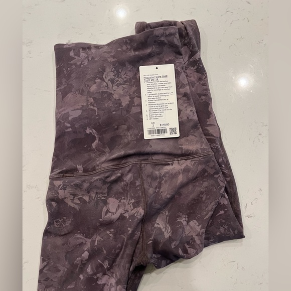 Lululemon Hug Your Core SHR Tight 28” - Picture 9 of 10